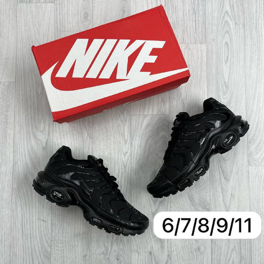 Air Max Plus ‘Triple Black’ Sneaker For Men AAA quality UK