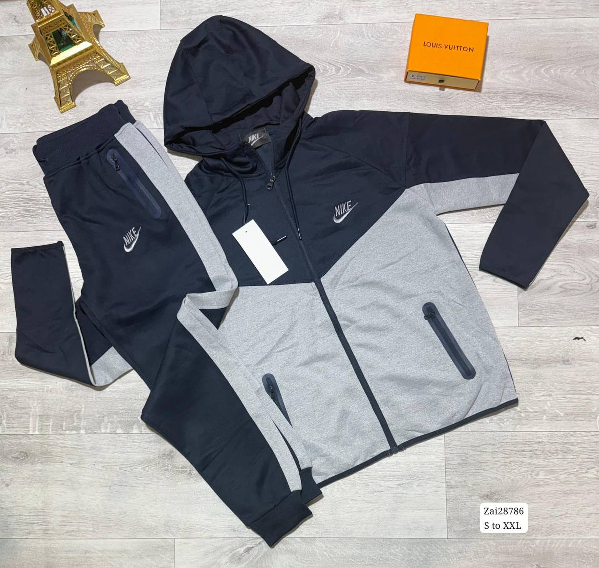 Nike Sportswear Tech Fleece Tracksuit AAA Quality UK Reps