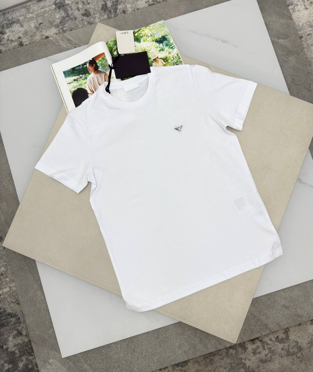 Prada Short-Sleeve Jersey T-Shirt AAA Quality UK Reps