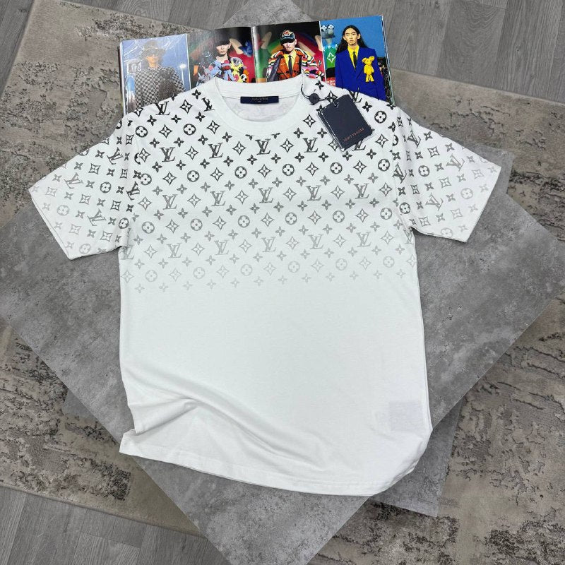 Louis Vuitton Gradient Monogram T-Shirt UK Reps AAA Quality