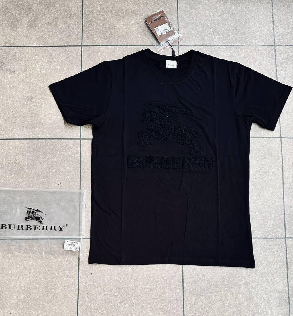 Burberry Logo Printed Men T-Shirts in Black and White First Copy Sales UK
