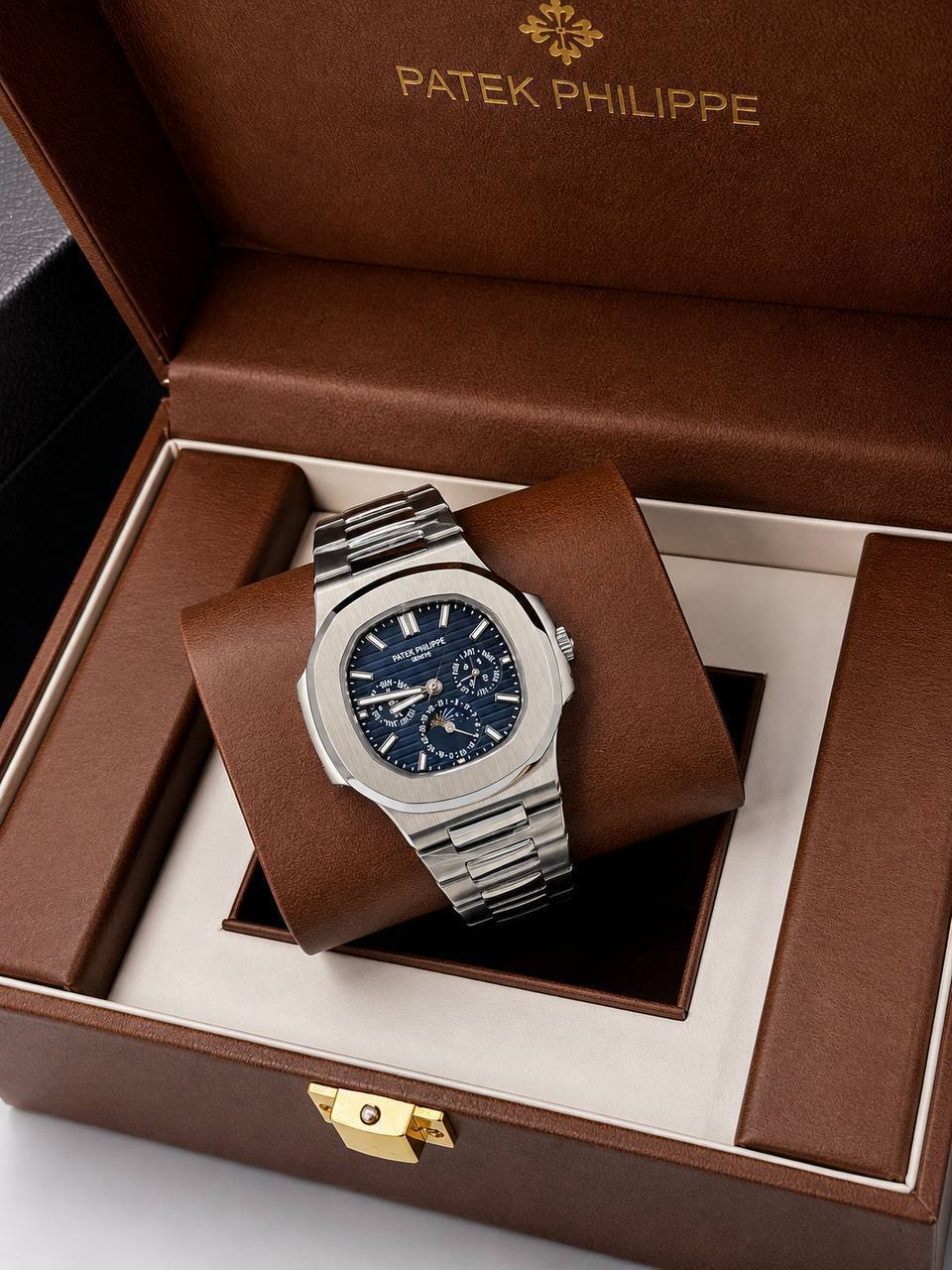 Patek Philippe Nautilus Perpetual Calendar in Blue Dial AAA Quality UK Reps