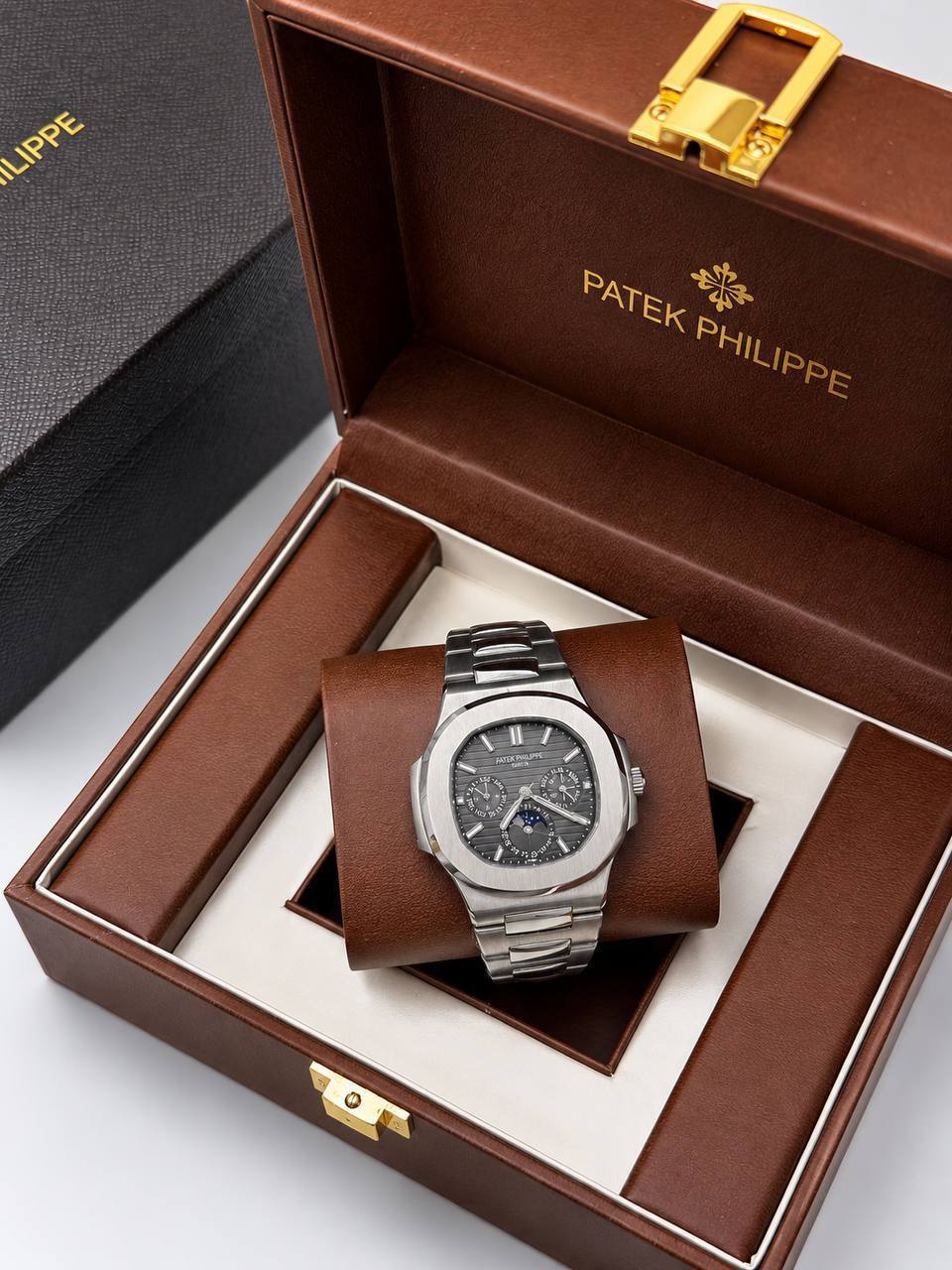 Patek Philippe Nautilus Perpetual Calendar in Dark Grey or Blue-Black AAA Quality UK Reps