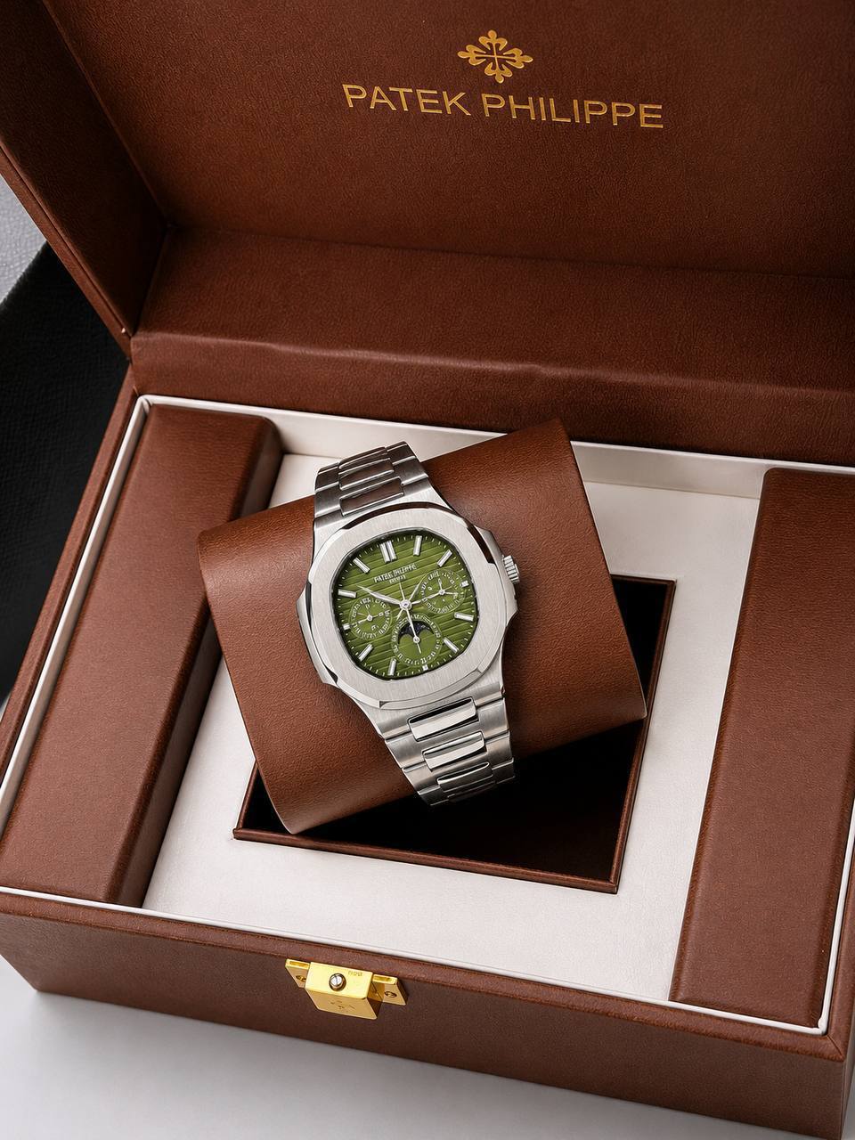 Patek Philippe Nautilus Perpetual Calendar in Olive Green Dial AAA Quality UK Reps