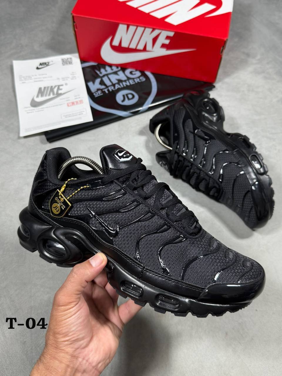 Nike Air Max Plus "Triple Black" AAA Quality UK Reps