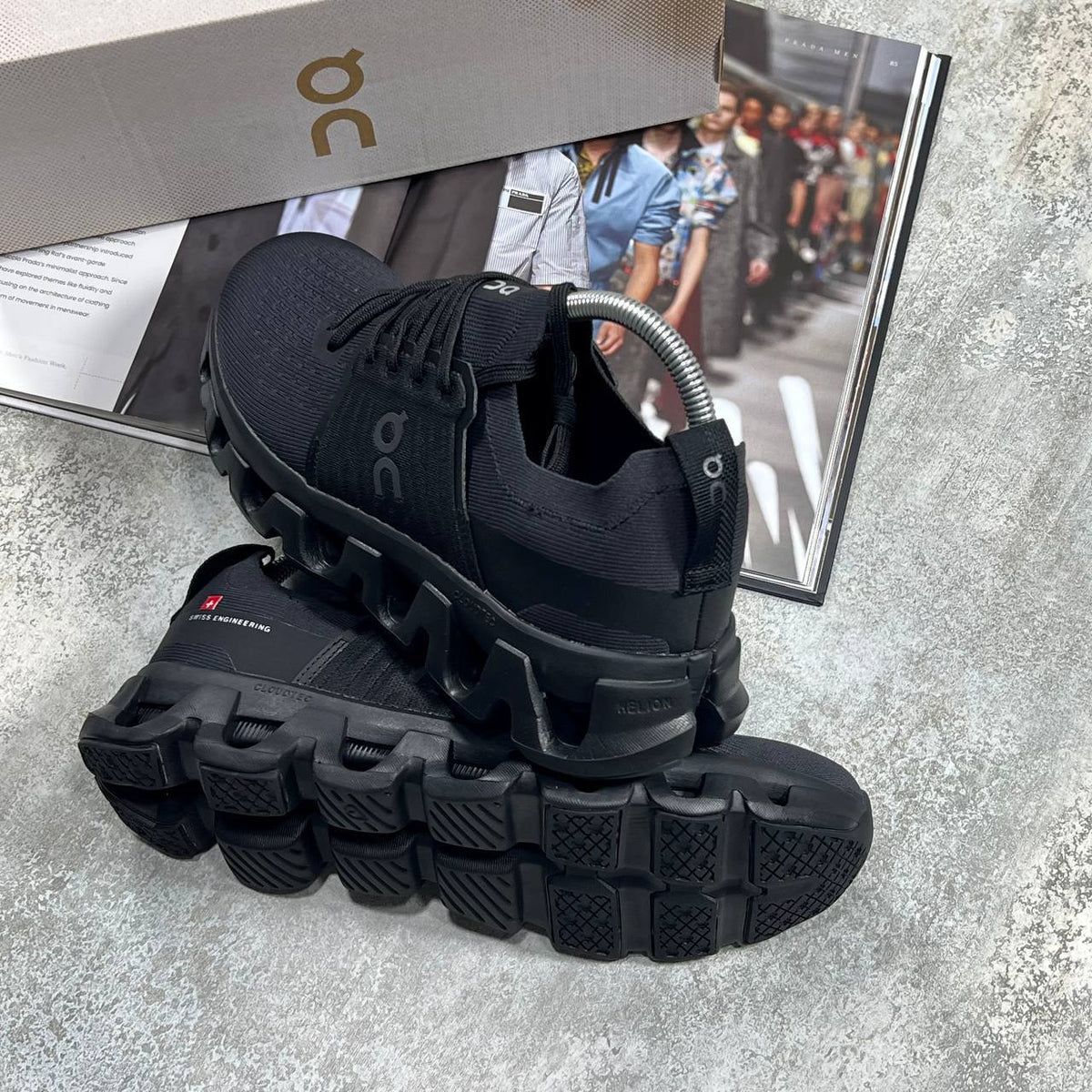 On CloudsWift 4 Trainers in Black" / "Black Eclipse" SuperClone Quality UK Reps