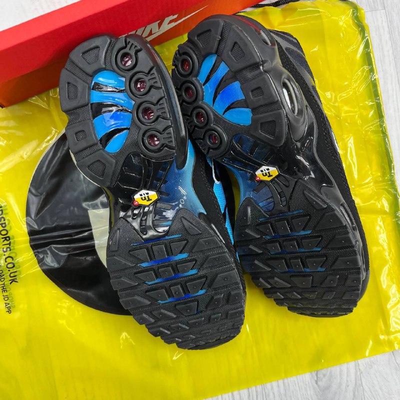 Nike Air Max Plus Black Blue Red  Sneaker For Men AAA Quality Sale UK