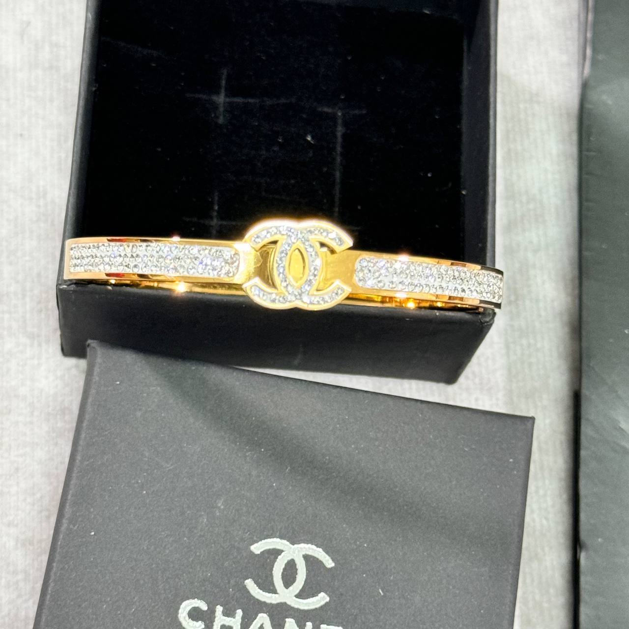 Chanel Logo Diamond Bracelet Interlocking-CC Fashion Women's in Multiple Colors UK Reps AAA Quality