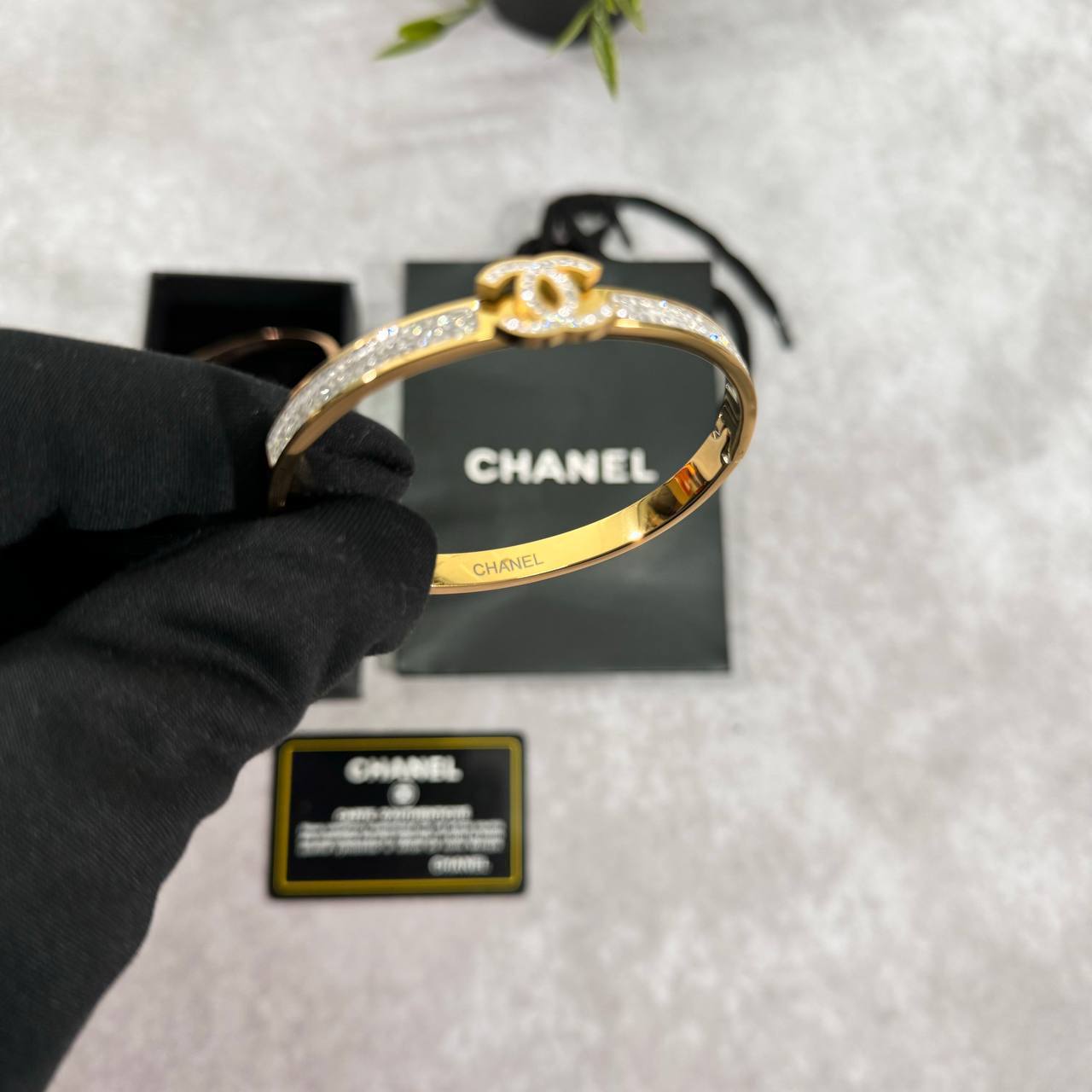 Chanel Logo Diamond Bracelet Interlocking-CC Fashion Women's in Multiple Colors UK Reps AAA Quality