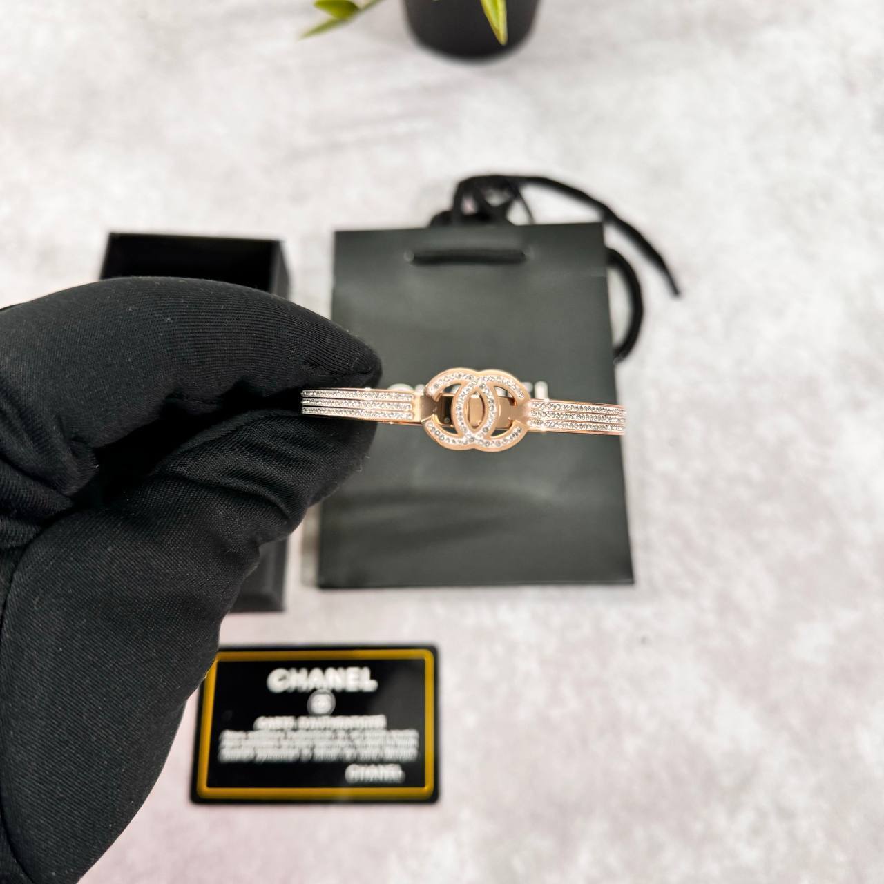 Chanel Logo Diamond Bracelet Interlocking-CC Fashion Women's in Multiple Colors UK Reps AAA Quality