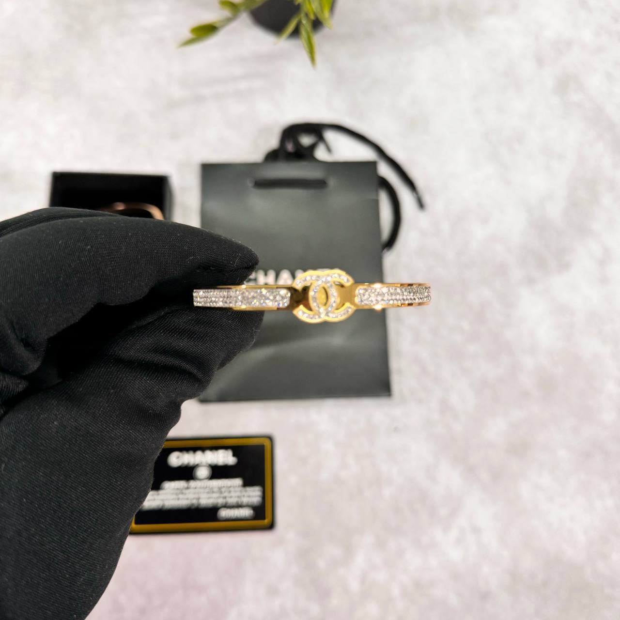 Chanel Logo Diamond Bracelet Interlocking-CC Fashion Women's in Multiple Colors UK Reps AAA Quality