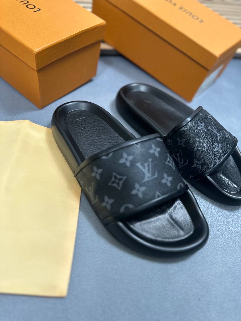 Louis Vuitton Waterfront sandals Monogram Eclipse Waterfront Rubber Flat Sandals For MEN Sale UK
