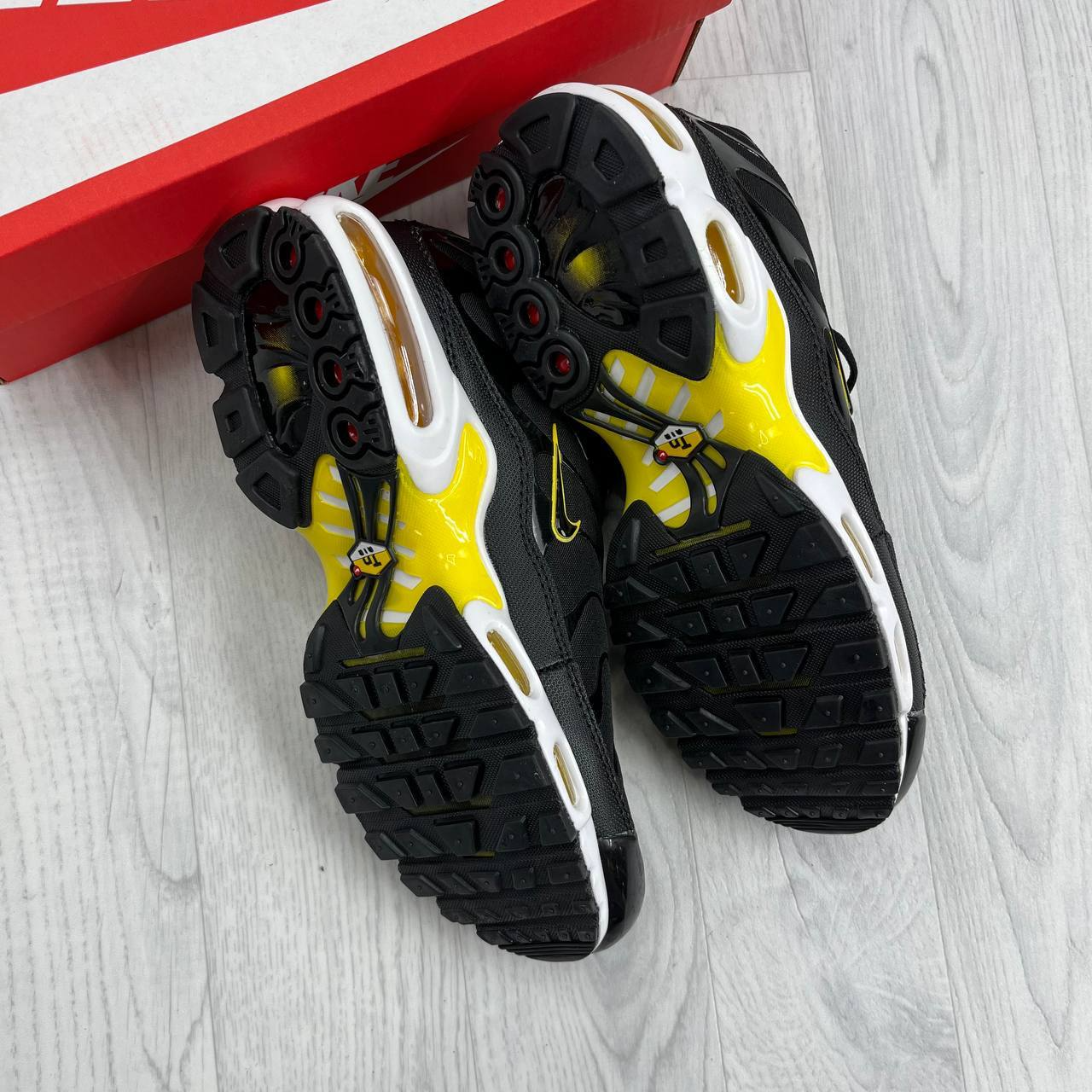 Nike Air Max Plus Black Active Yellow  REP Sneaker For Men Sale UK