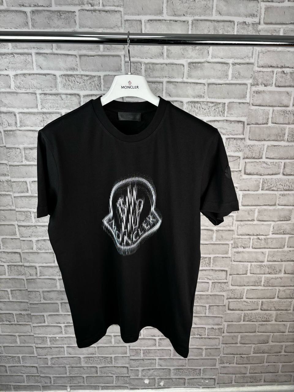 Moncler Blurred-Logo Cotton T-shirts Mens Round Neck Best Sale UK Reps AAA Quality