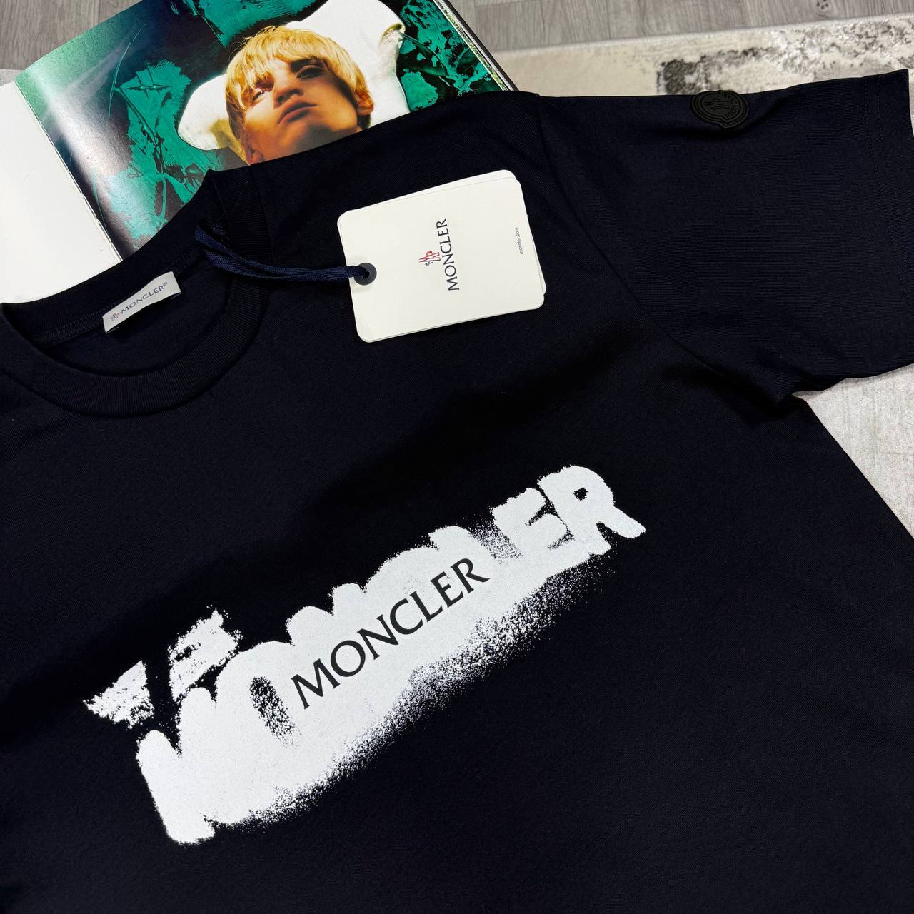 Moncler Spray-Print Cotton Short Sleeve T-Shirts Mens in 2 Colors UK Reps AAA Quality