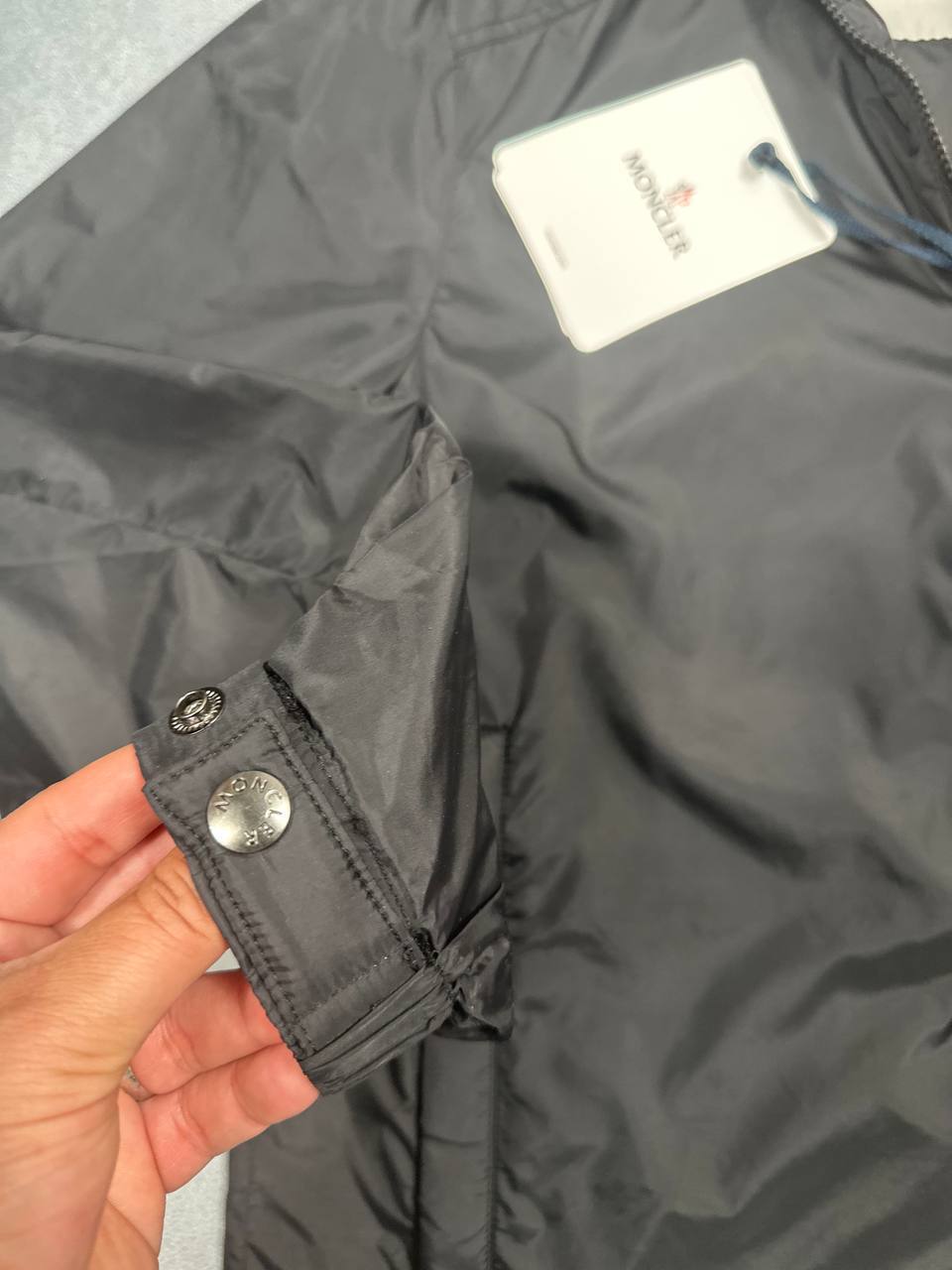 Moncler Men's Etiache Rain Jacket Mens Windbreaker Best Sale UK Reps AAA Quality