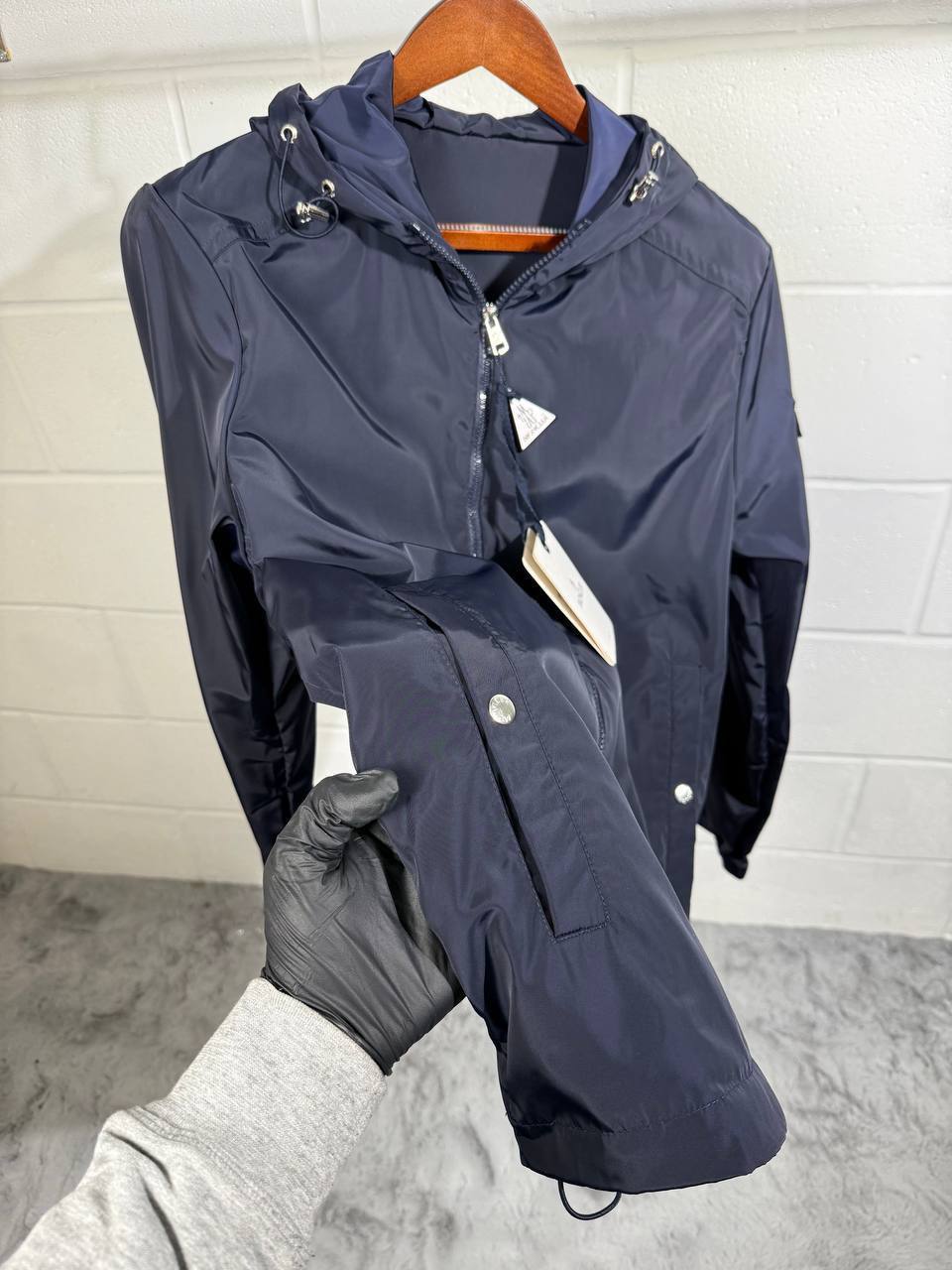 Moncler Men's Etiache Rain Jacket Mens Windbreaker Best Sale UK Reps AAA Quality