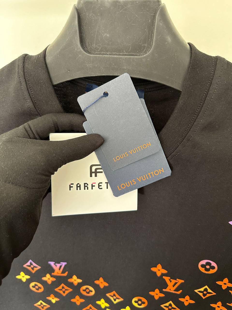 Louis Vuitton Gradient Rainbow Color Logo Short Sleeve T-Shirt Mens in 2 Colors Best Sale UK Reps AAA Quality