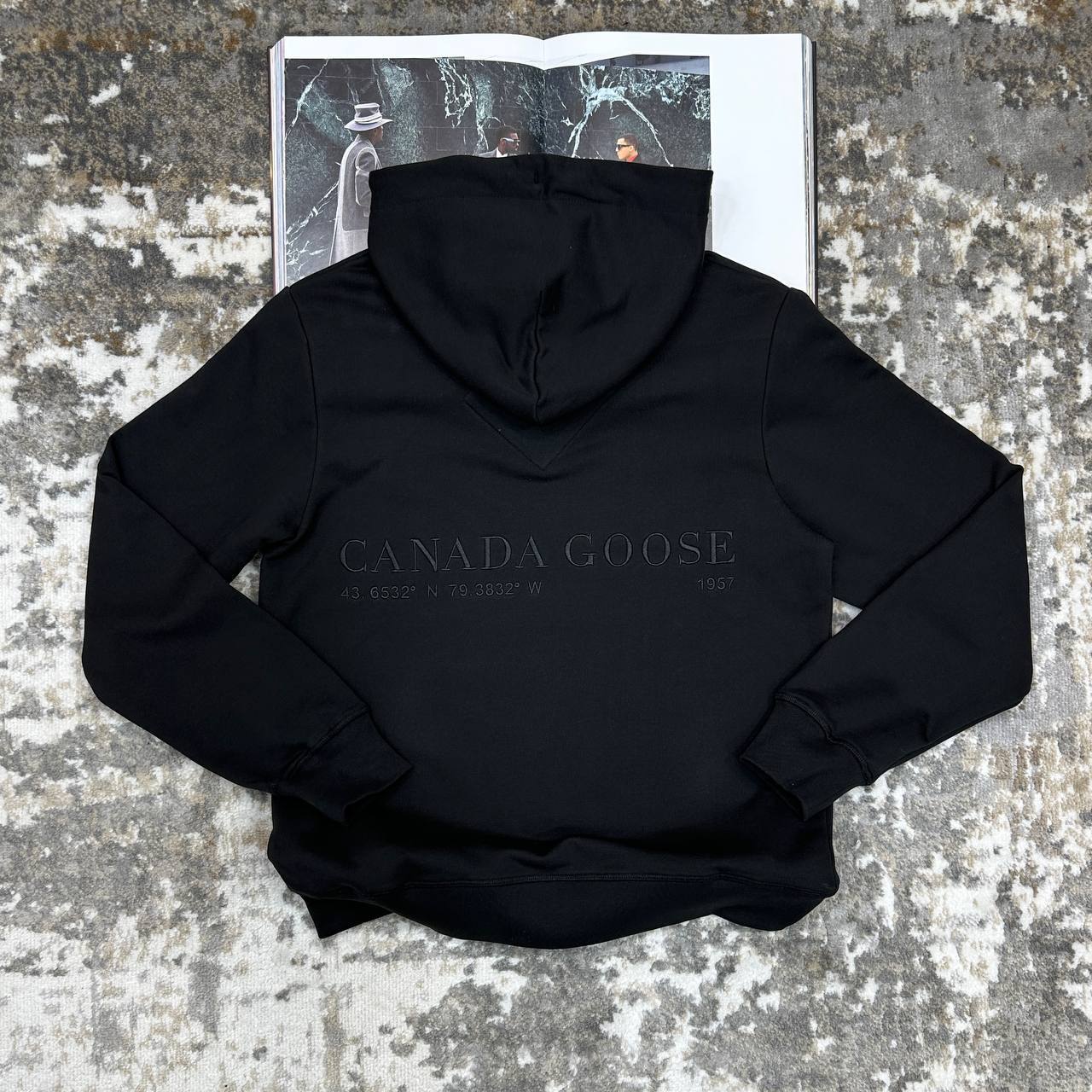 Canada Goose Relaxed Fit With Embossed Logo Hoodie Mens in Multiple Colors Best Sale UK Reps AAA Quality