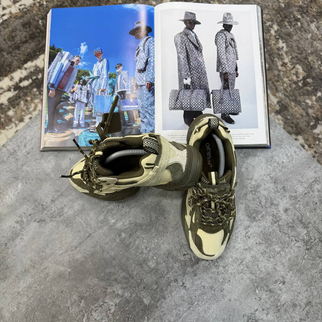Off-White Men's "Be Right Back" Sneakers UK Reps AAA Quality