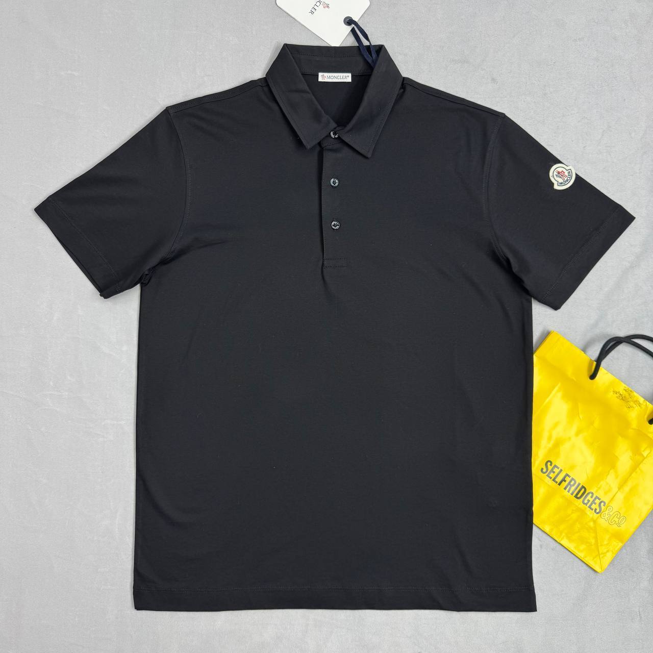 Moncler Cotton Short-Sleeved Polo Shirts & Shorts Set Logo-Patch Mens UK Reps AAA Quality