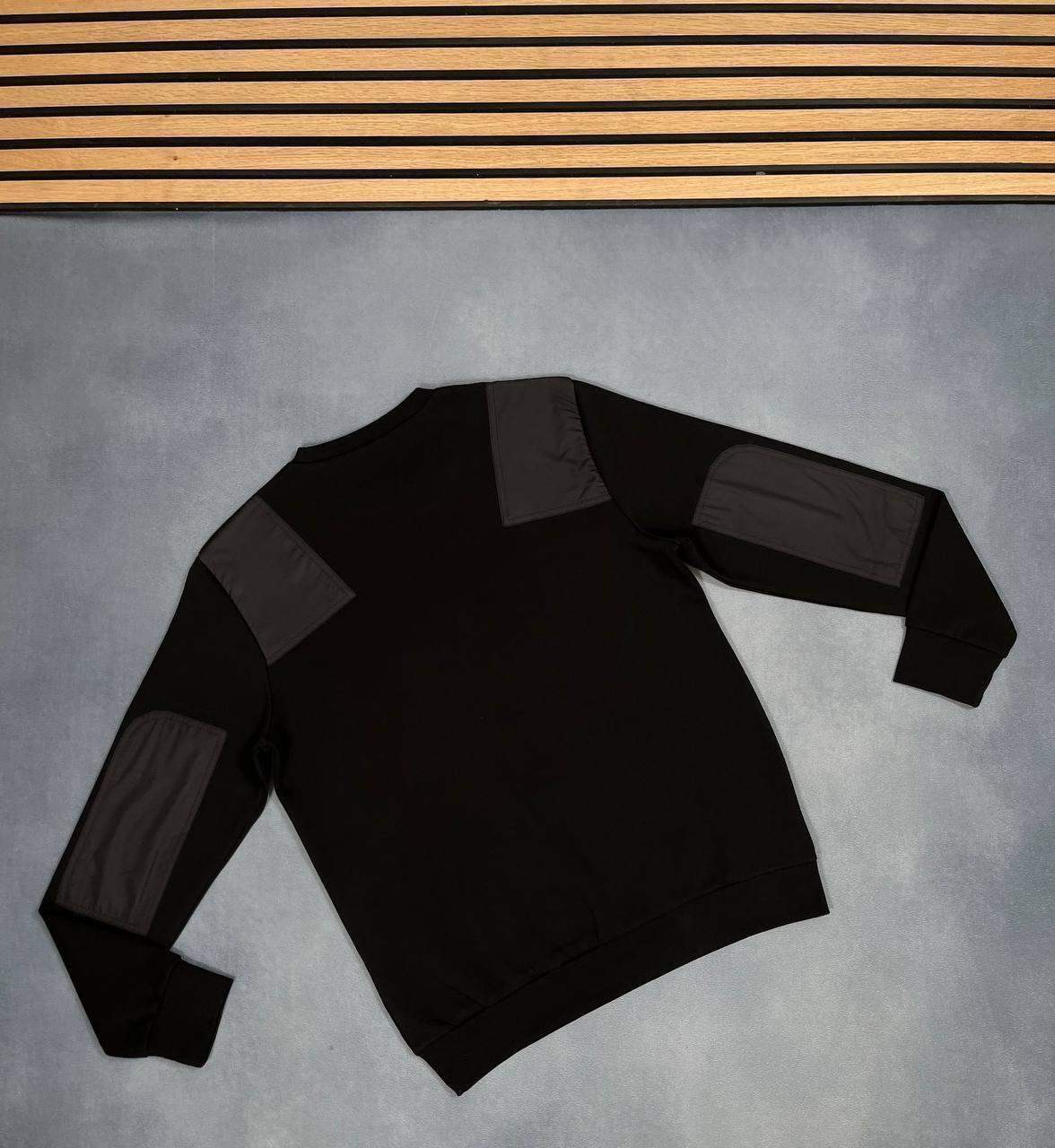 Prada Triangle-Logo Panelled Long Sleeved Mens Jumpers Best Sale UK Reps AAA Quality