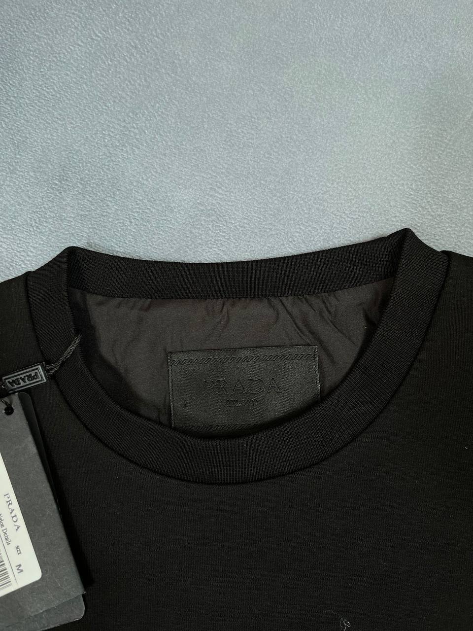 Prada Triangle-Logo Panelled Long Sleeved Mens Jumpers Best Sale UK Reps AAA Quality