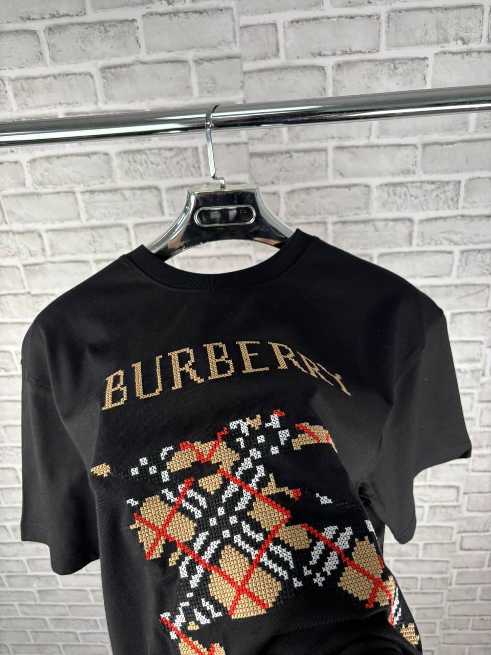 Burberry Cross Stitch EKD Cotton T Shirt for Mens UK Reps AAA Quality