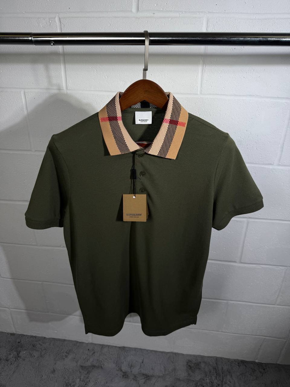 Burberry Check Collar Cotton Polo Shirt Mens in Multiple Colors Best Sale UK Reps AAA Quality