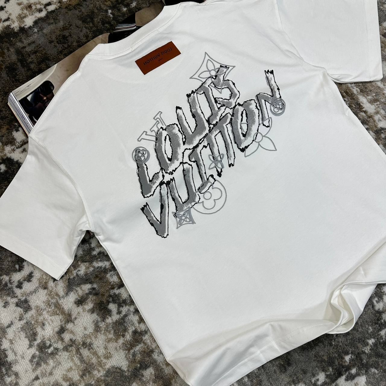 Louis Vuitton Fashion Logo Embroidered Tshirts Mens in Multiple Colors Best Sale UK Reps AAA Quality