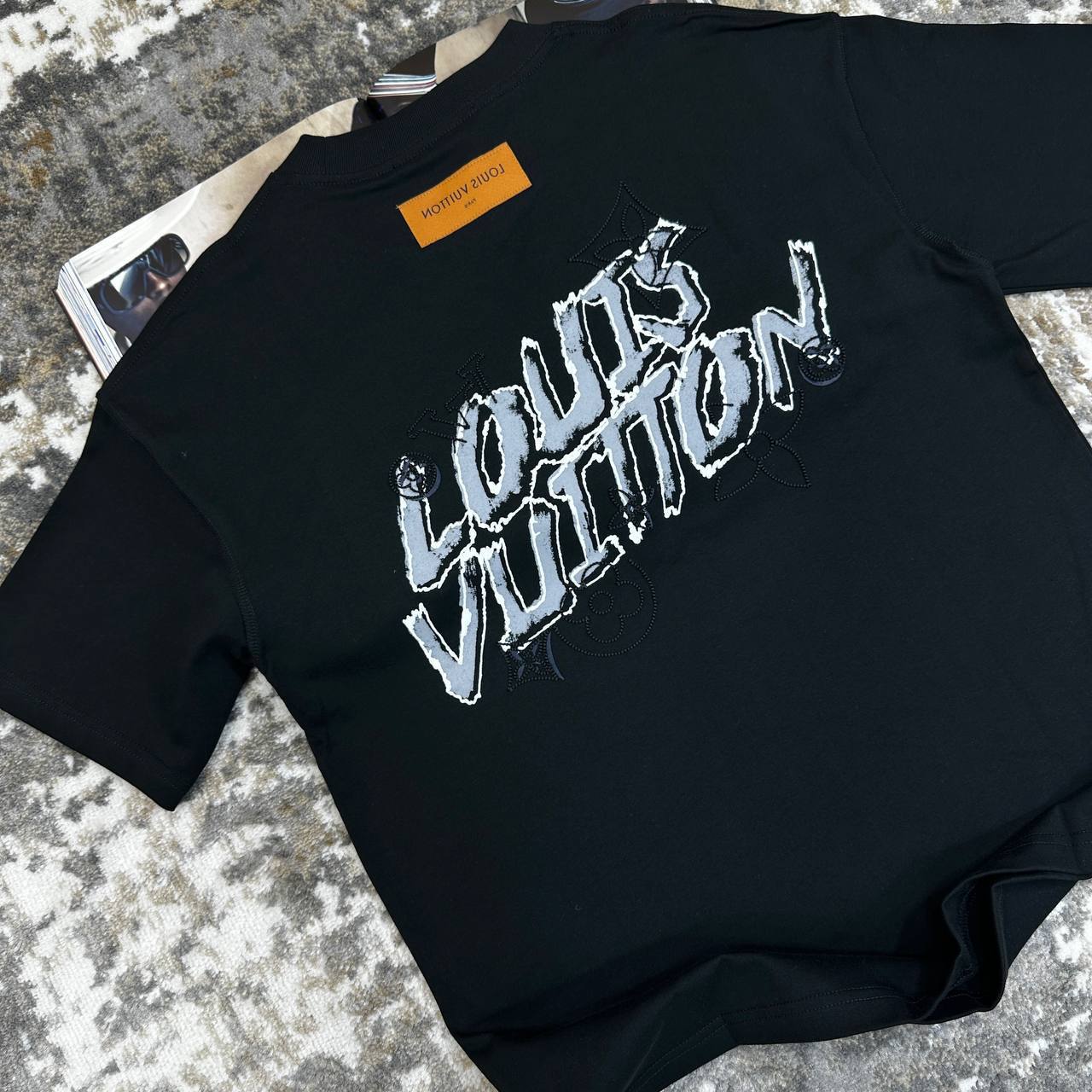 Louis Vuitton Fashion Logo Embroidered Tshirts Mens in Multiple Colors Best Sale UK Reps AAA Quality