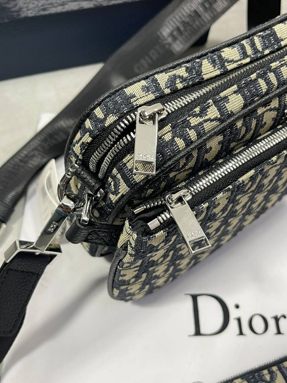 Christian Dior Zipped Pouch with Strap Beige and Black Oblique Jacquard Shoulder Bag Mens Best Sale UK Reps AAA Quality
