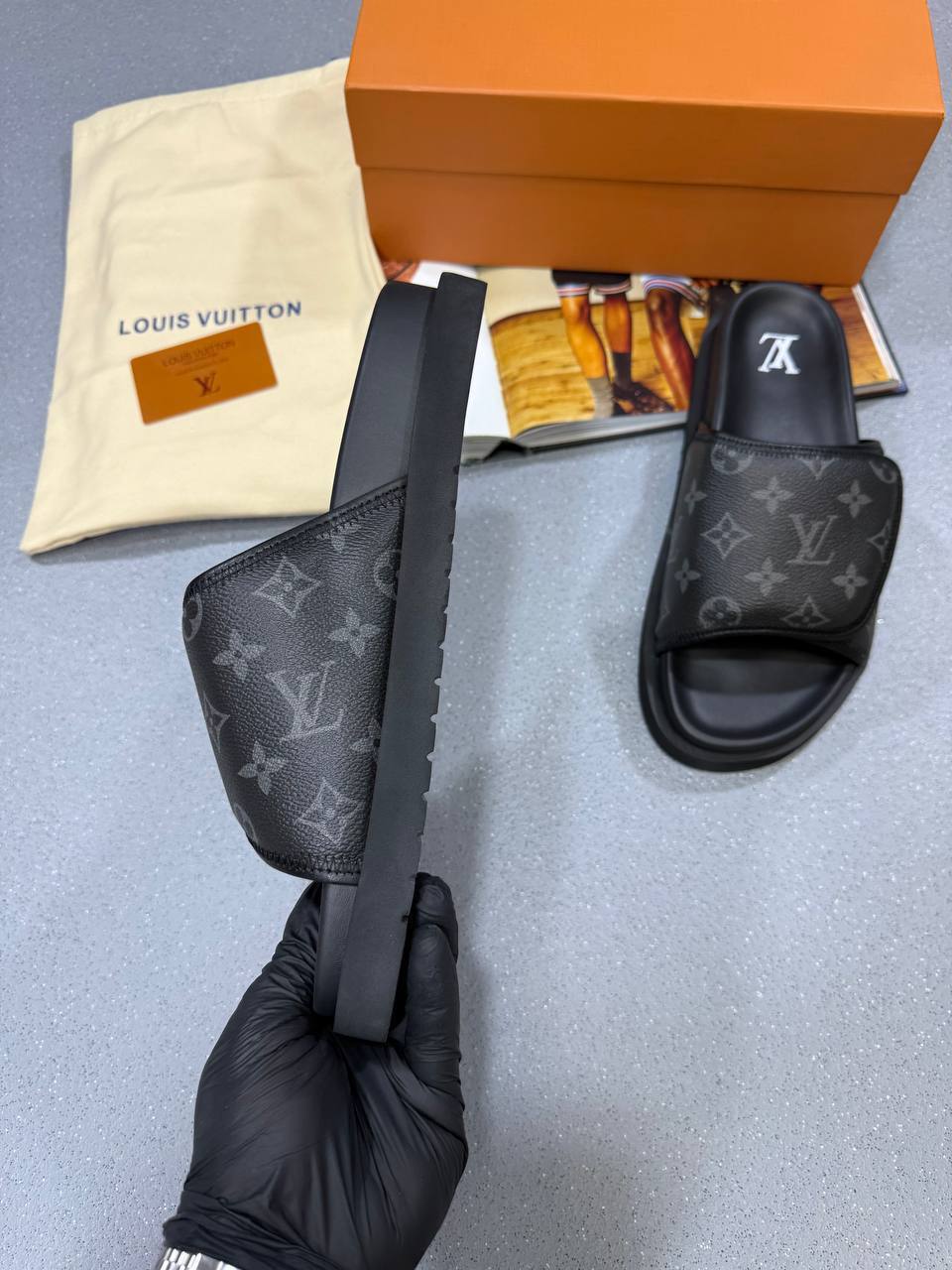 Louis Vuitton LV Black Sliders Fashion Items For Men Waterfront Best Sale UK Reps AAA Quality
