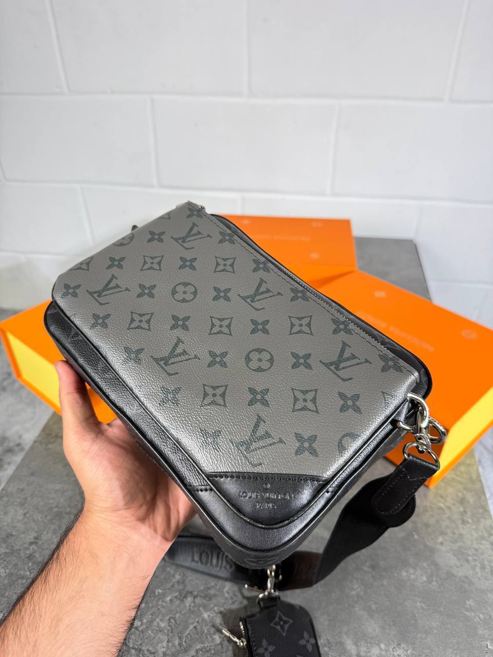 Louis Vuitton Noir Eclipse Monogram Trio Messenger Bags Mens UK Reps AAA Quality