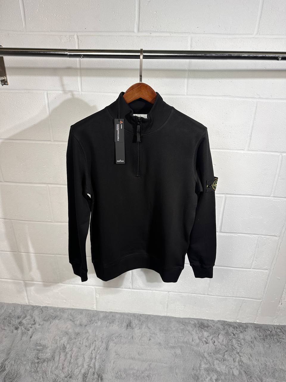 Stone Island Badge Half-Zip Cotton Sweatshirts Mens in Multiple Colors Best Sale UK Reps AAA Quality