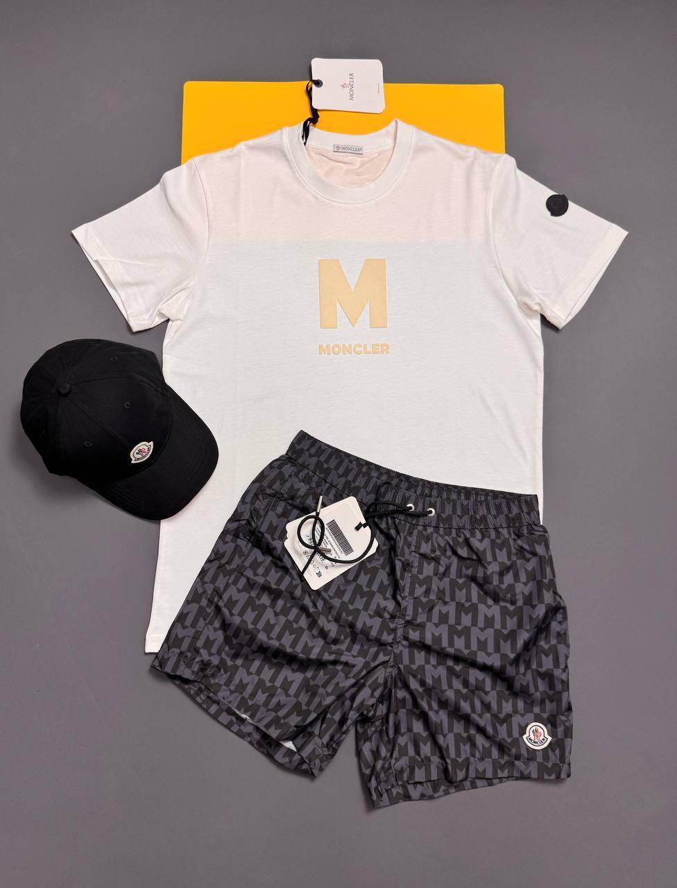 Moncler Monogram Logo Print Fashion Logo T-Shirts & Shorts Set Mens in Multiple Colors UK Reps AAA Quality