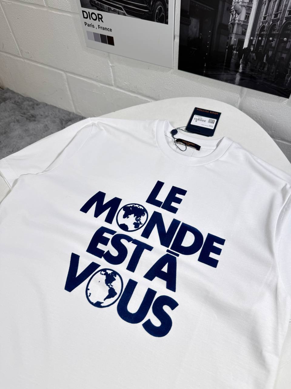 Louis Vuitton Graphic Cotton T-Shirts in 2 Colors UK Reps AAA Quality