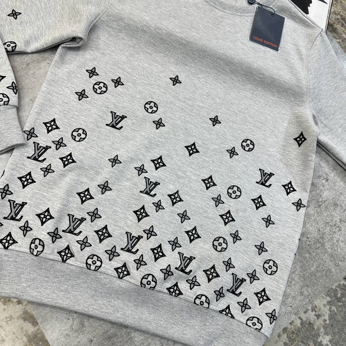 Louis Vuitton Monogram Gradient Crewneck Jumper UK Reps Superclone Quality