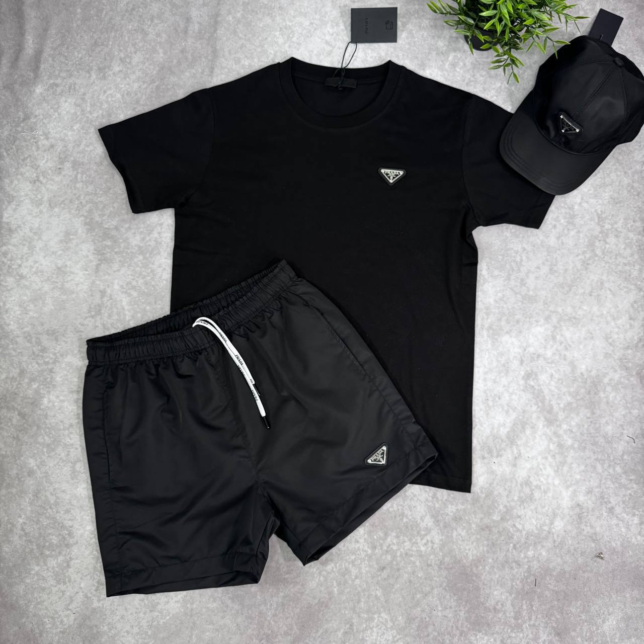 Prada Triangle Logo Short Sleeve T-Shirts & Shorts Set Mens UK Reps AAA Quality