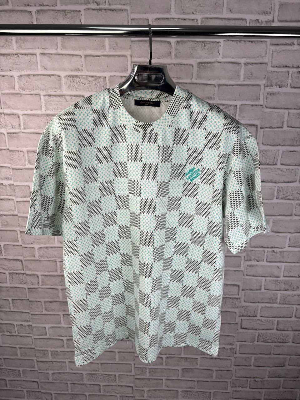Louis Vuitton Printed Short-Sleeved Cotton Damier Monogram T-Shirts in White Mens UK Reps AAA Quality