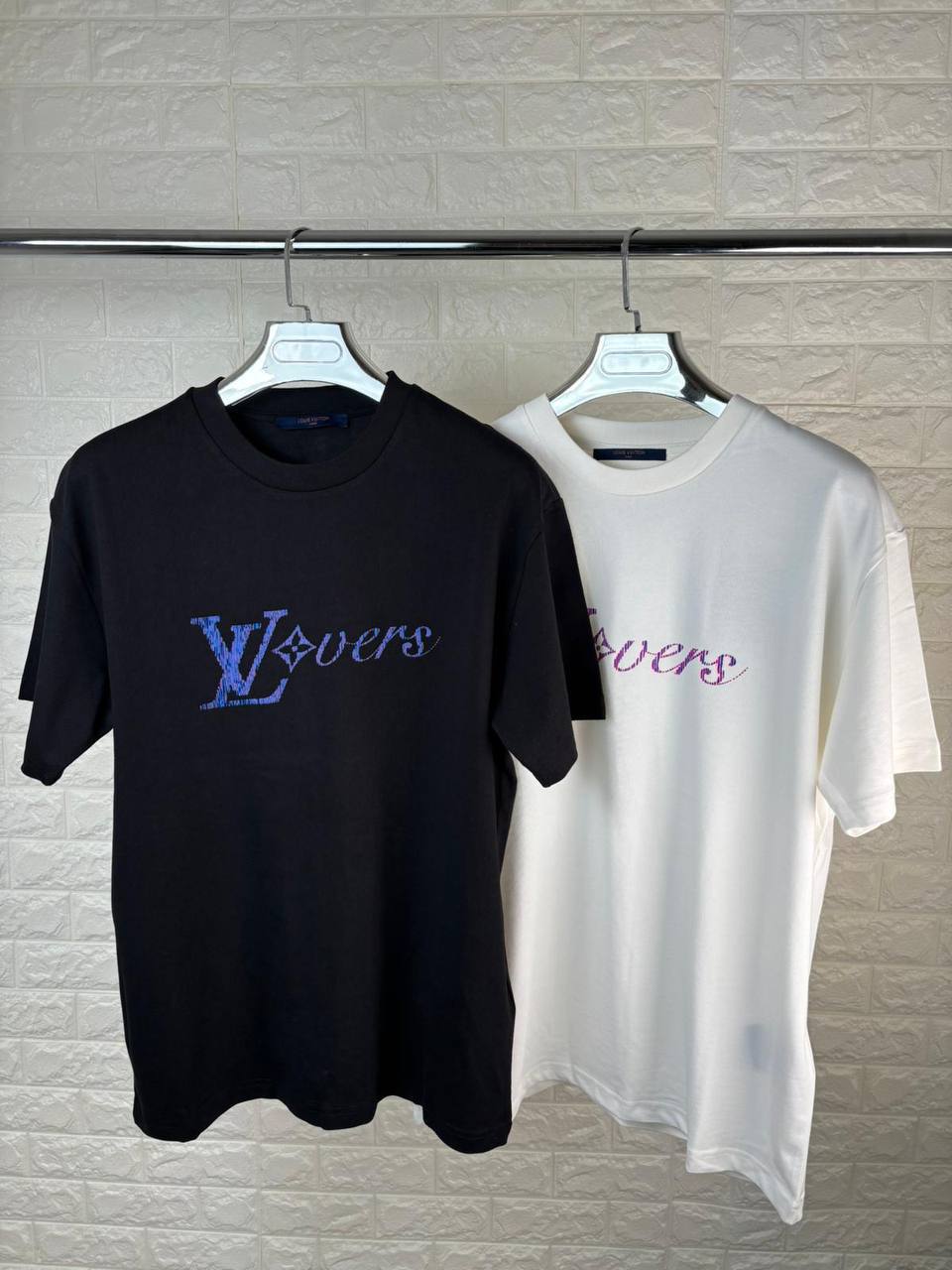 Louis Vuitton Iridescent LV Vers T-Shirt - Ready-to-Wear Mens in 2 Colors UK Reps AAA Quality