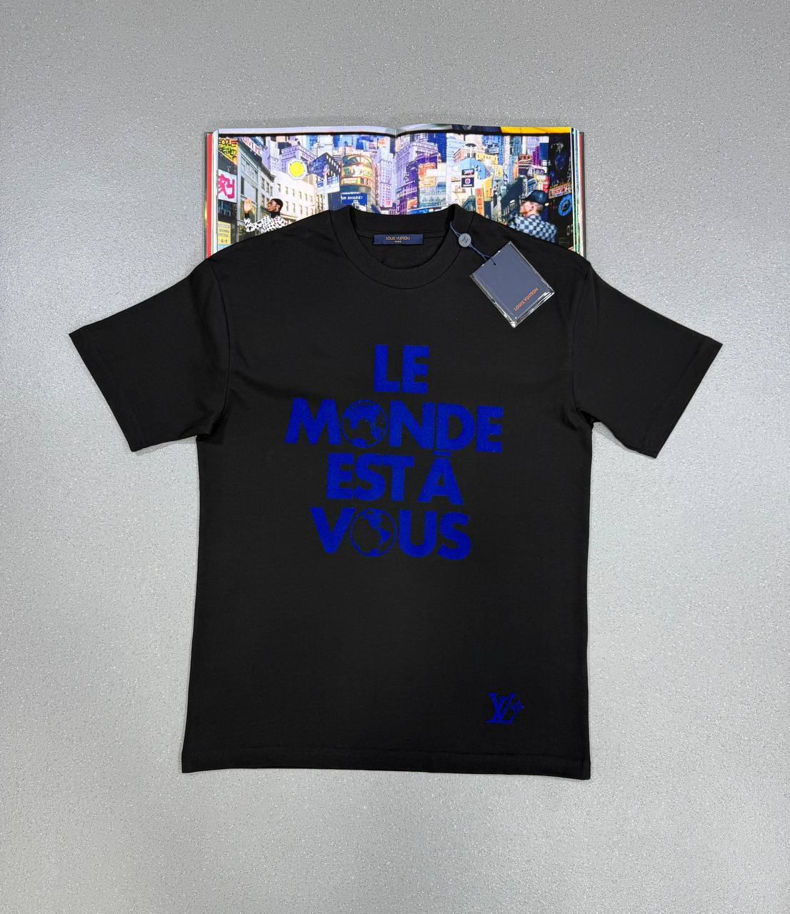 Louis Vuitton LV Le Monde Est À Vous Printed Cotton T-Shirts Mens in 2 Colors UK Reps AAA Quality