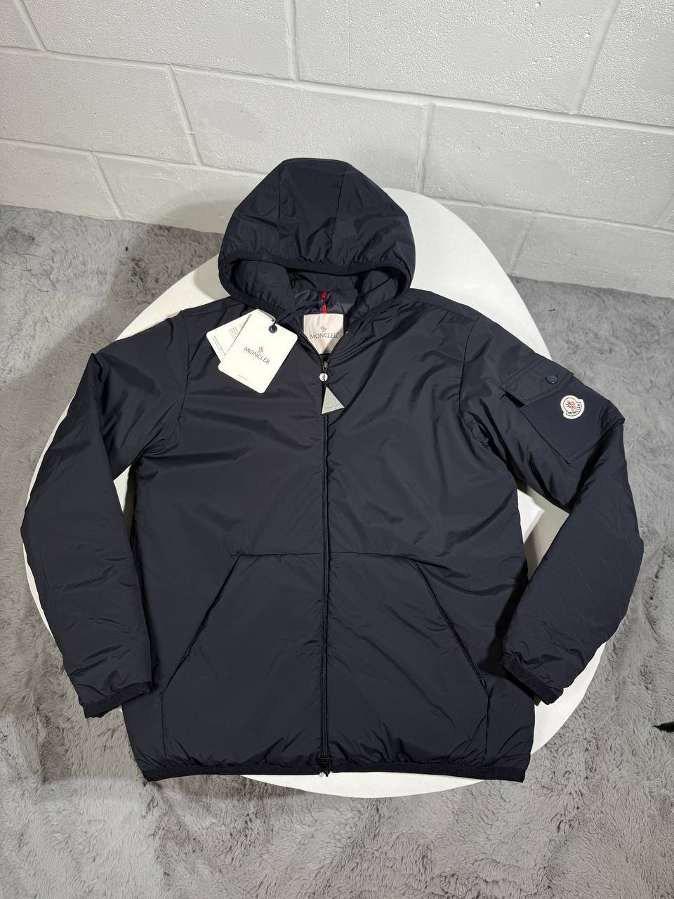 Moncler Puffer & Monteynard Down Jackets Men's in Multiple Colors UK Reps AAA Quality