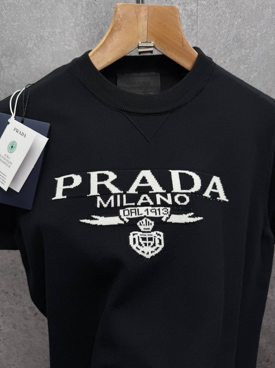 Prada Exclusive Triangular Logo Design Round Neck T-Shirts Mens in 2 Colors UK Reps AAA Quality