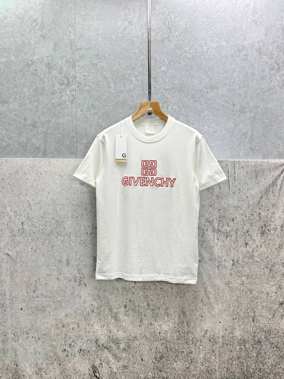 Givenchy 4G Slim Fit Round Neck Short Sleeve Mens T-Shirts in 2 Colors UK Reps AAA Quality