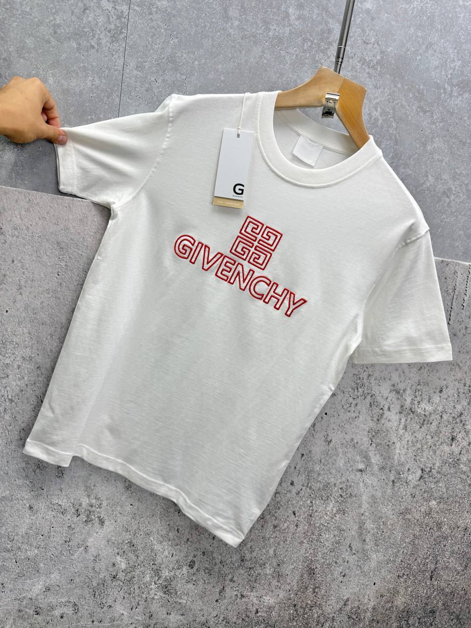 Givenchy 4G Slim Fit Round Neck Short Sleeve Mens T-Shirts in 2 Colors UK Reps AAA Quality