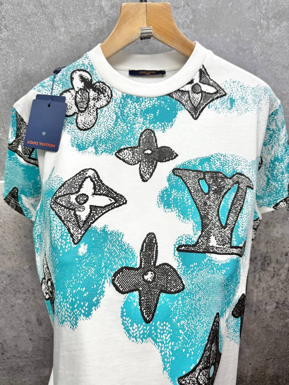 Louis Vuiton Watercolour Monogram Mens T-shirts in 2 Colors UK Reps AAA Quality