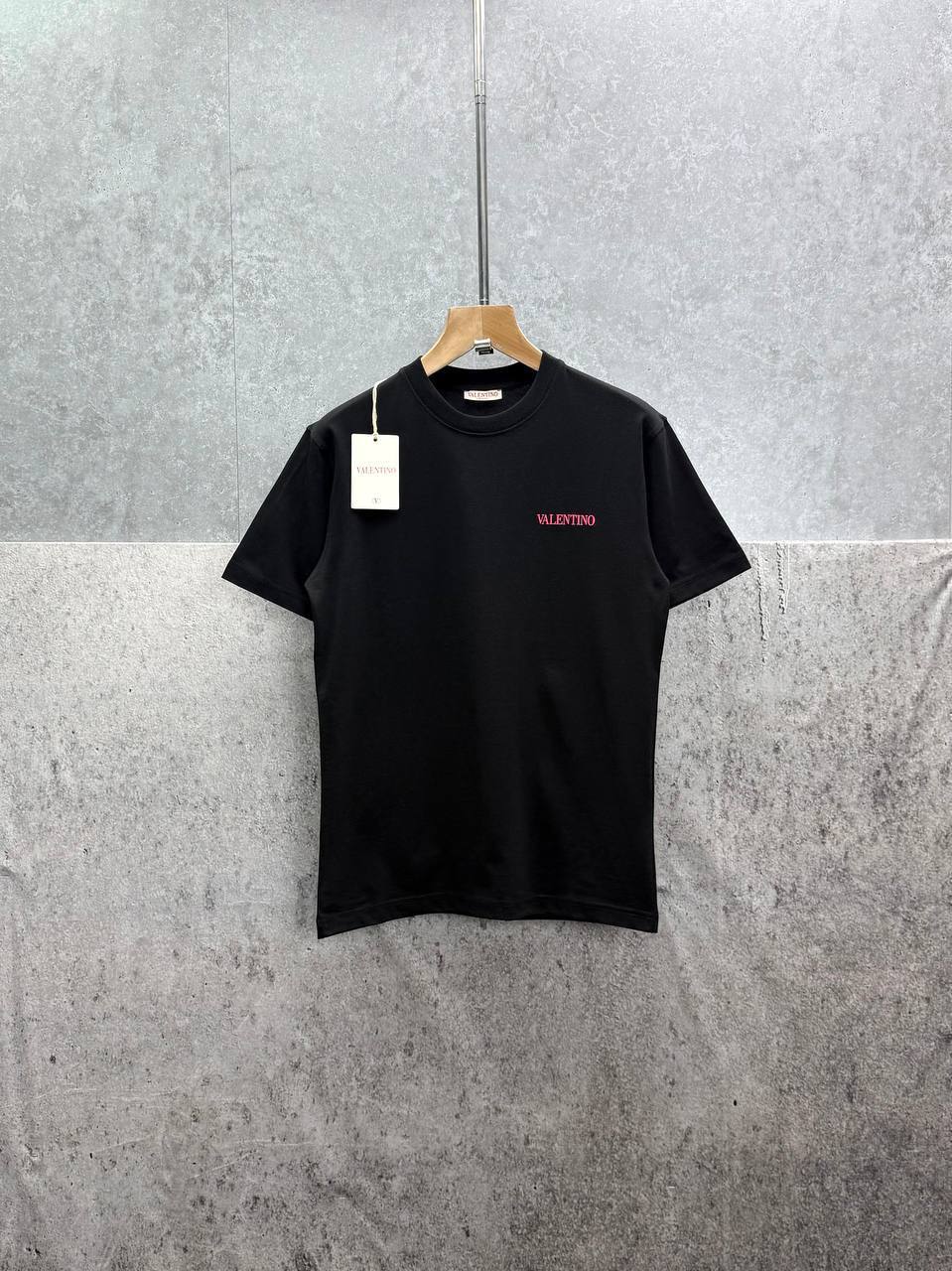 Valentino Embroidery And Vlogo Signature Print Cotton T-Shirts Mens in 2 Colors UK Reps AAA Quality