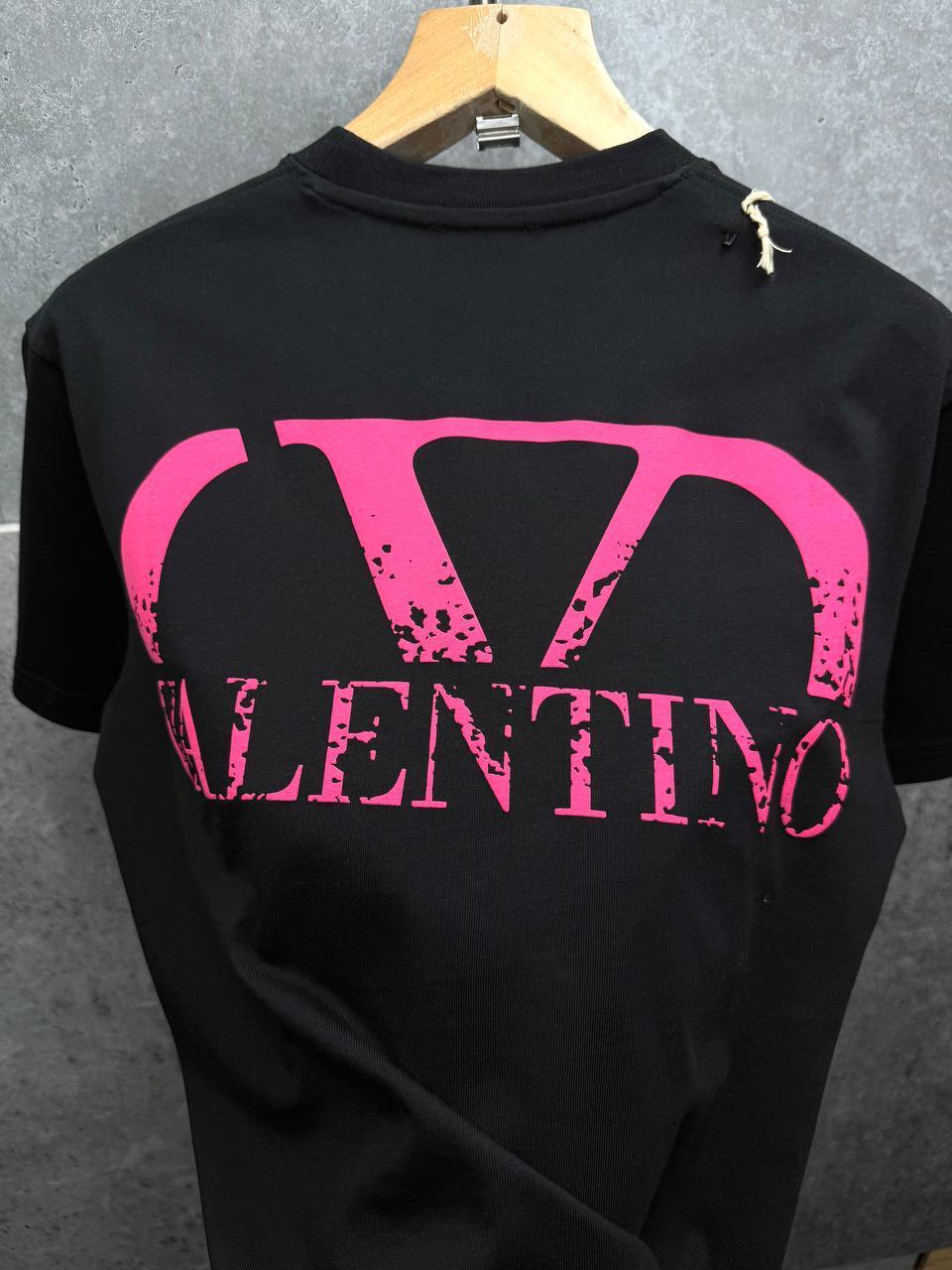 Valentino Embroidery And Vlogo Signature Print Cotton T-Shirts Mens in 2 Colors UK Reps AAA Quality