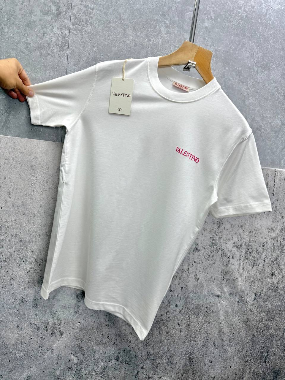 Valentino Embroidery And Vlogo Signature Print Cotton T-Shirts Mens in 2 Colors UK Reps AAA Quality